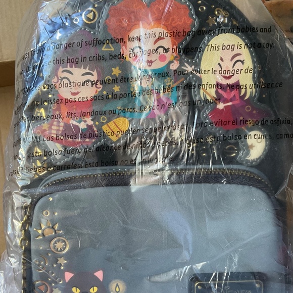 LOUNGEFLY HOCUS POCUS CHIBI SANDERSON SISTERS BKPK NWT RETIRED - Picture 2 of 4